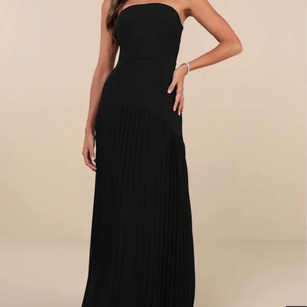 Lulu's Classic Black Strapless Dress